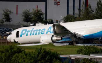Amazon halts 21 Air operations after fatal crash in Miami

 Clio