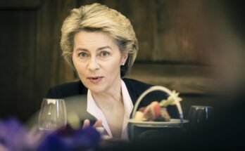 The President of the European Commission invites Canada to become the first associated member of the EU – JURIST

 Clio
