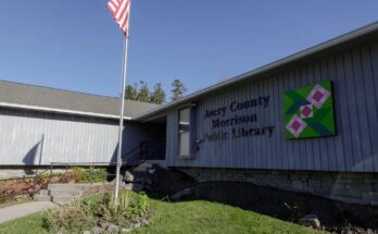 OPINION: Americans are losing faith in common institutions, but public libraries are one of the few we still trust

 Clio